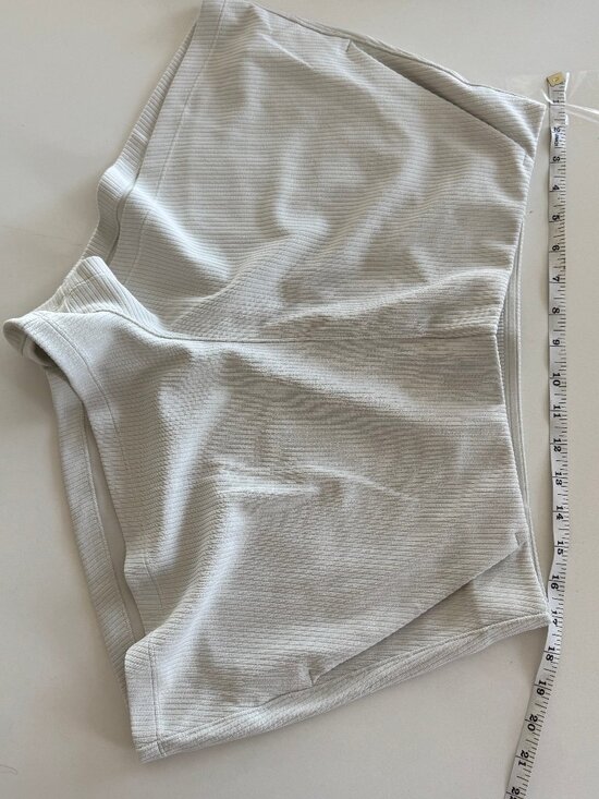 lululemon Ribbed Softstreme High-Rise Short 2" Bone (Size 12) - Picture 2 of 6